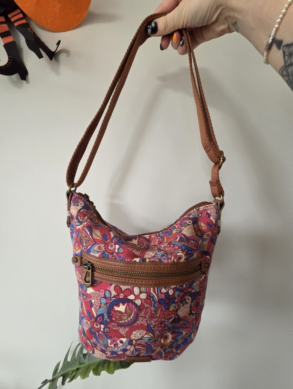 Sakroots Artist Circle Boho Floral Paisley Canvas Crossbody Bag